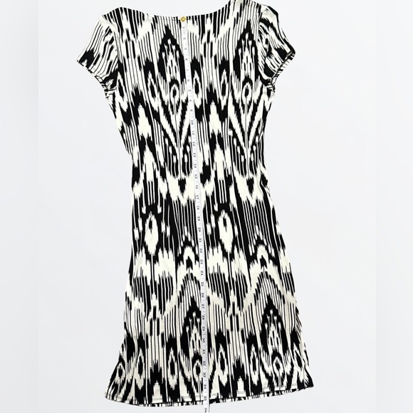 Mercer & Madison Black White Ikat Wrap Style Dress Size Small Stretchy Midi EUC - Picture 7 of 7